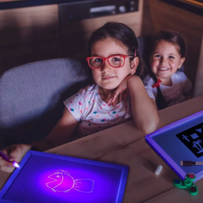 🌟Magic LED Light Drawing Pad - Release the Creativity of Children!☀